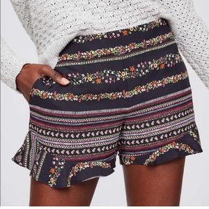 Silky floral shorts